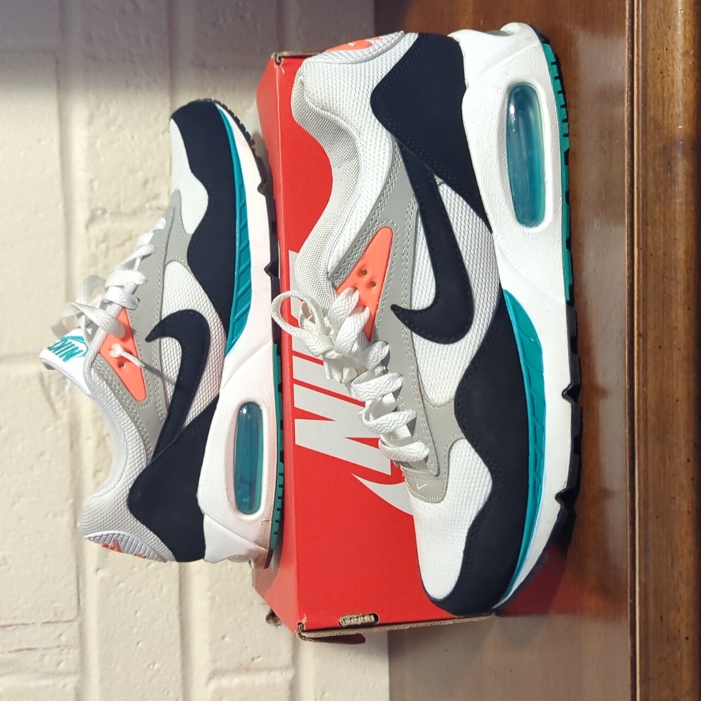 Nike Air Max Correlate Shoes